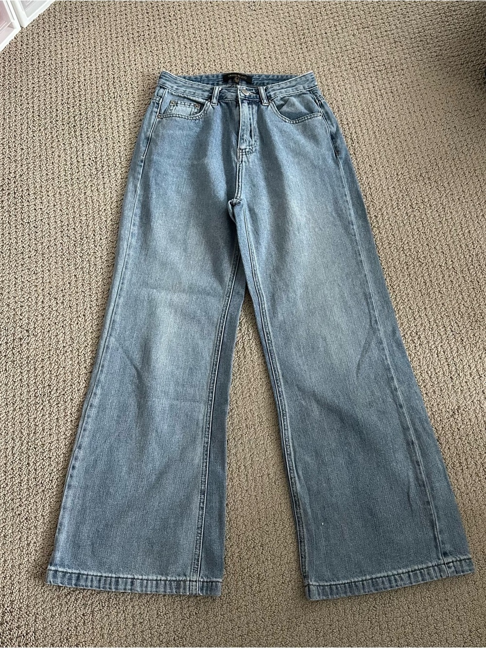 Urbsn revivo Women's Wide Leg Light Blue Denim Jeans